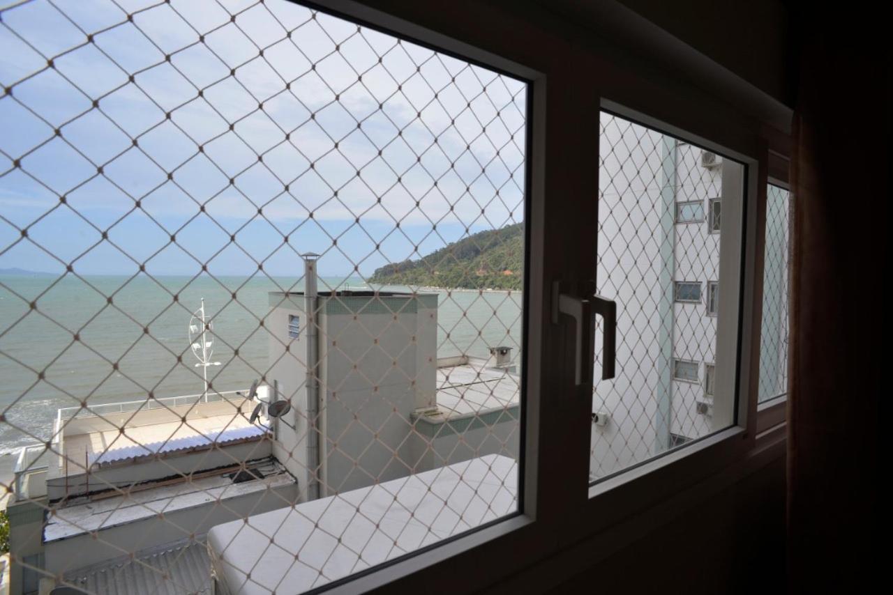 Frente Mar Pe Na Areia, Na Av Atlantica Apartment Balneario Camboriu Luaran gambar