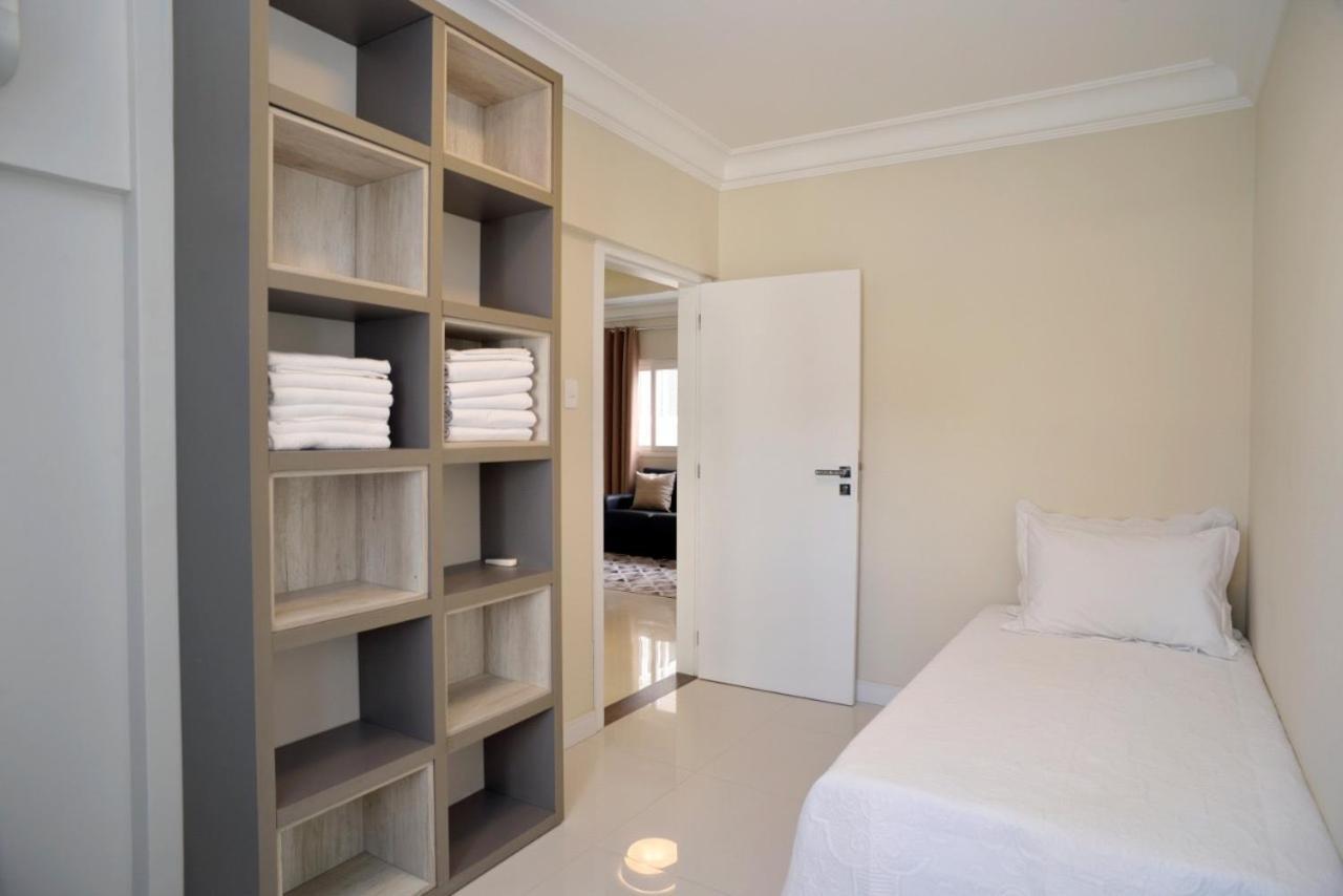 Frente Mar Pe Na Areia, Na Av Atlantica Apartment Balneario Camboriu Luaran gambar